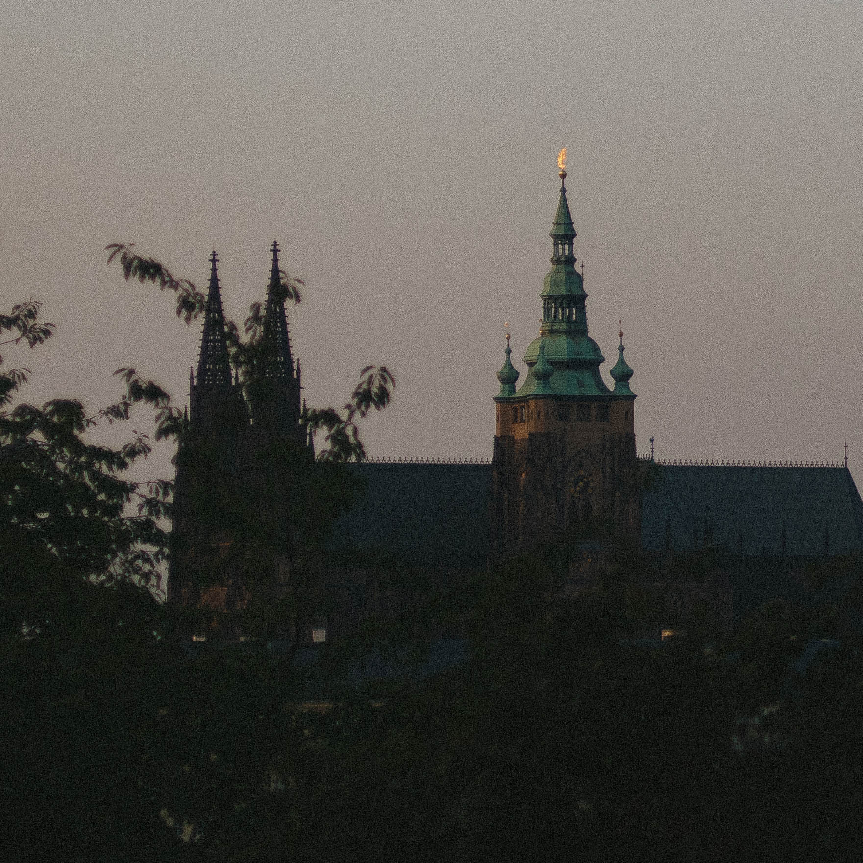 _1110738